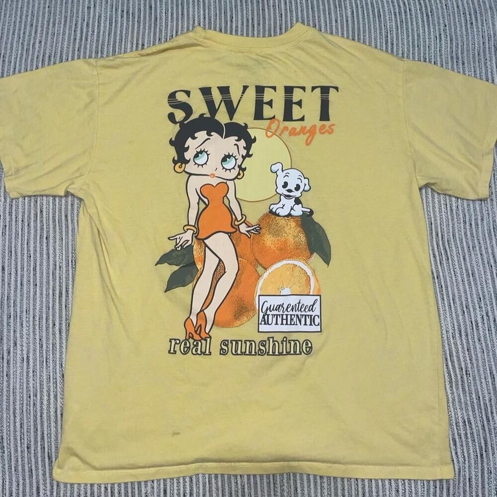 Unbranded Women's Yellow T-shirt